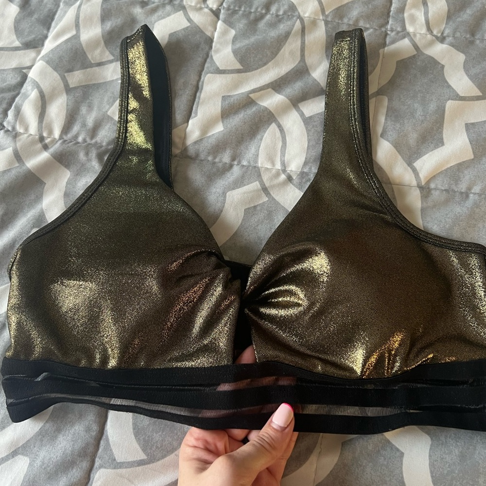 Cute Booty Lounge Sports Bra